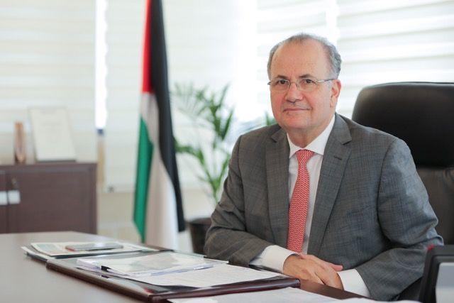 رئيس الوزراء الفلسطيني المكلّف يقدّم برنامج عمل حكومته وتشكيلتها للرئيس