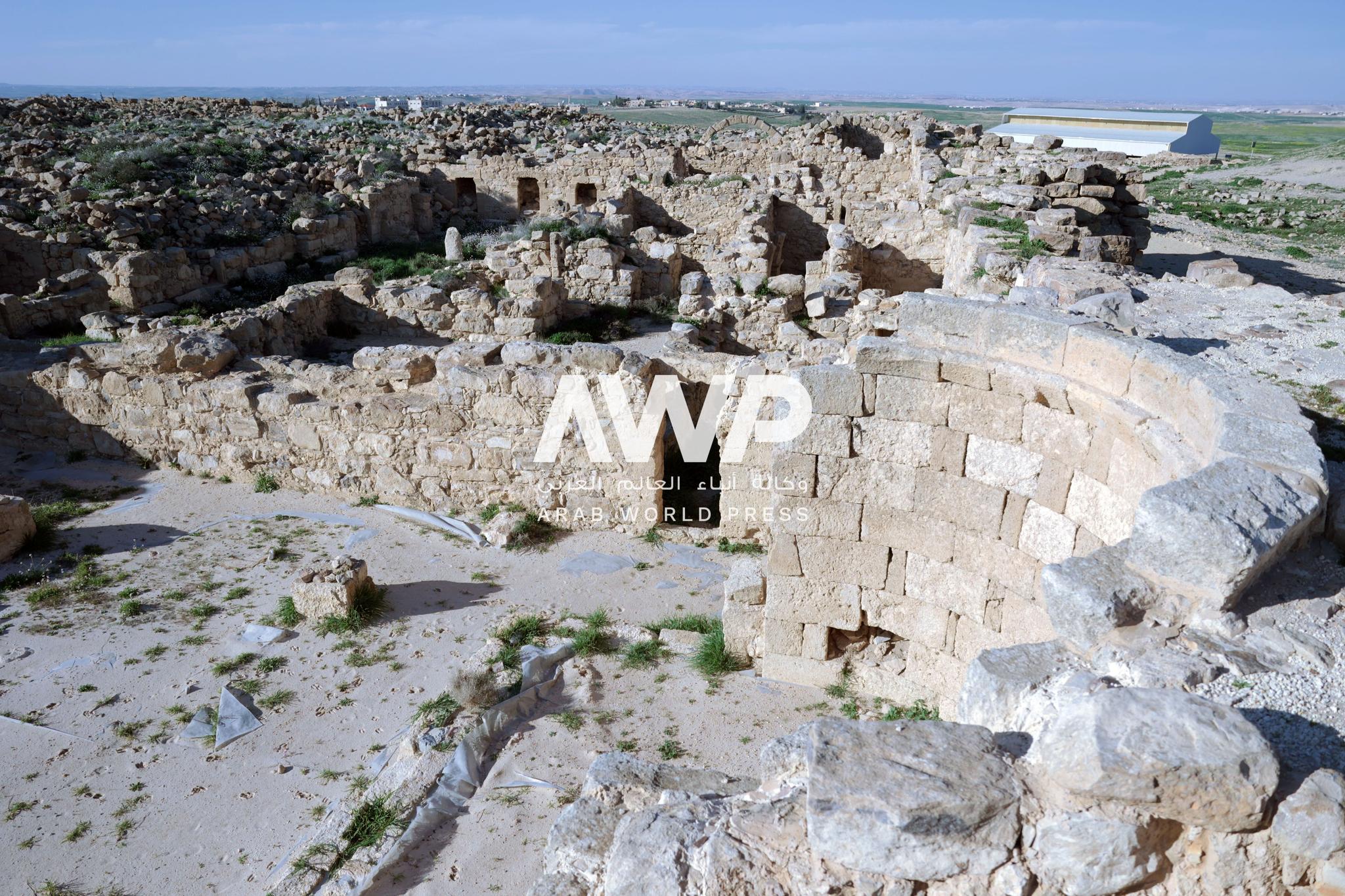 أطلال عدد من الكنائس والمستوطنات القديمة في قرية أم الرصاص في مأدبا بالأردن، حيث أدرج الموقع الأثري عام 2004 ضمن قائمة اليونسكو للتراث العالمي (28 فبراير شباط 2024) 