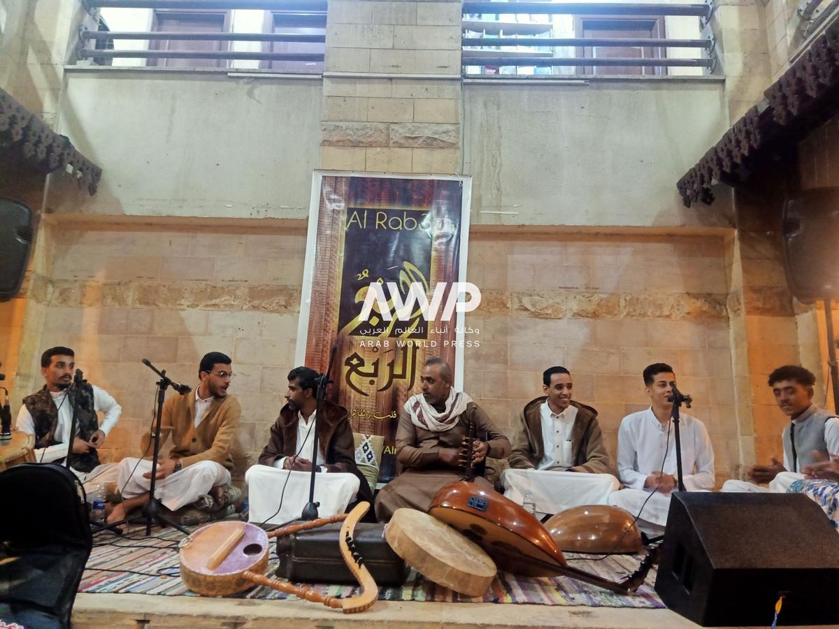 (نغم البحر) فرقة موسيقية مصرية تحافظ على تراث قبائل البحر الأحمر